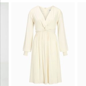 Ivory white long sleeve dress. Size Small